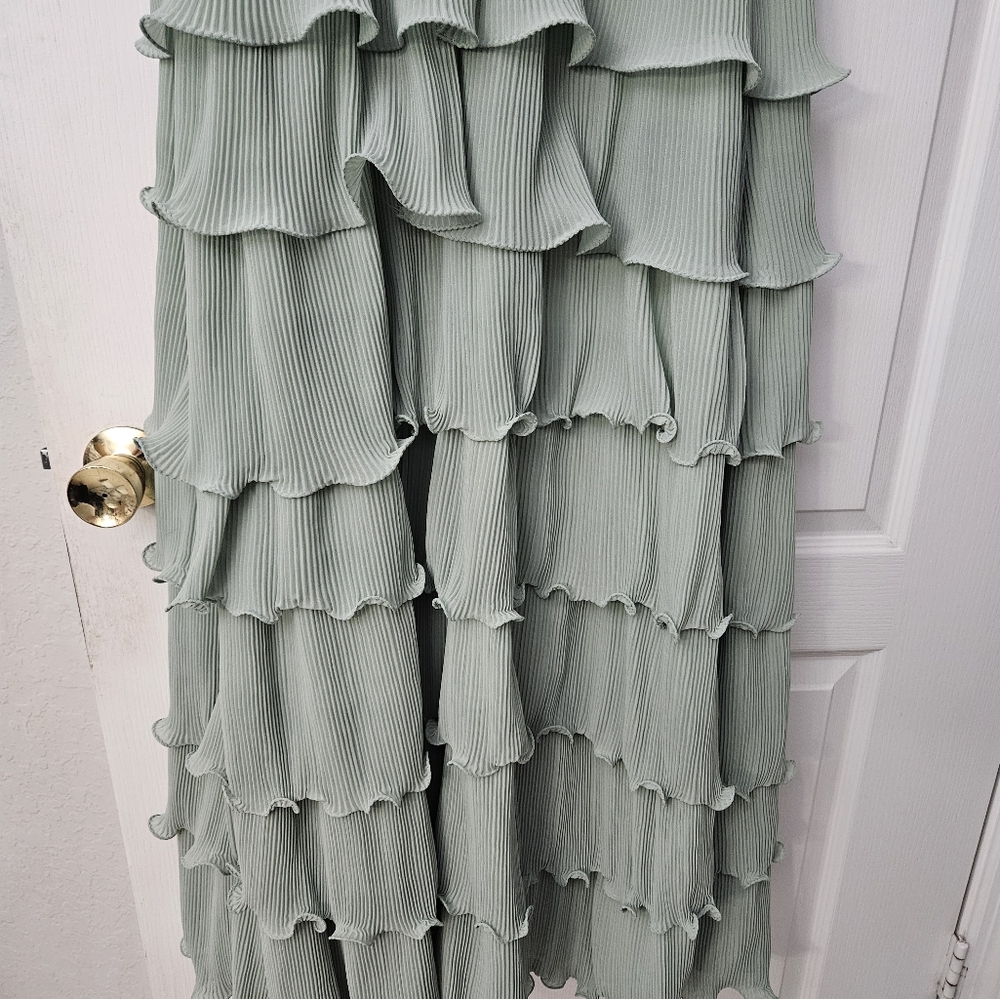 Ieena for Mac Duggal Sleeveless Ruffle Tiered V Neck Gown SZ 6 NWT 49054 - Picture 11 of 13